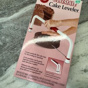 Wilton Ultimate Cake Leveler with Red Handle